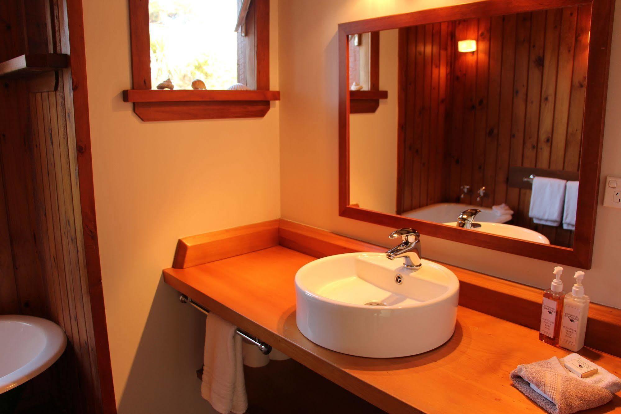 The Coromandel Treehouse Exterior foto